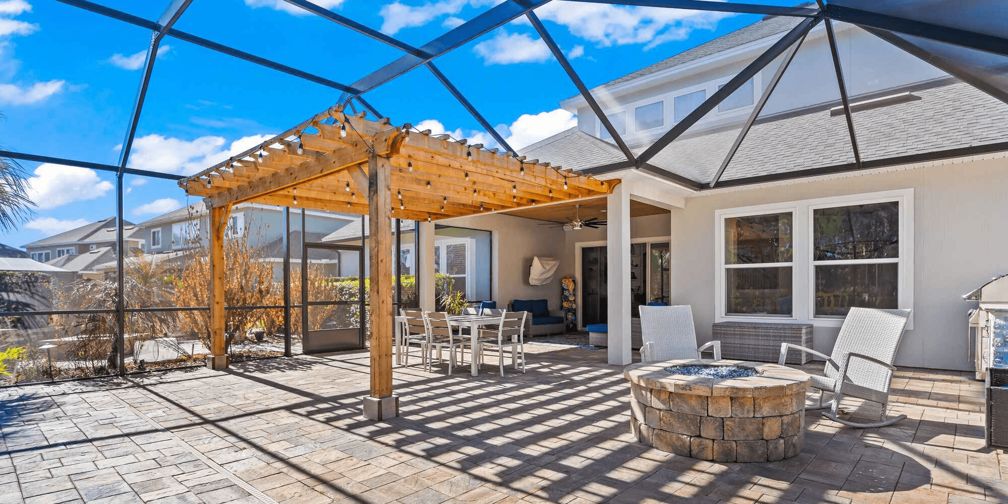 Wood Pergola inside a Screen Enclosure in Jacksonville