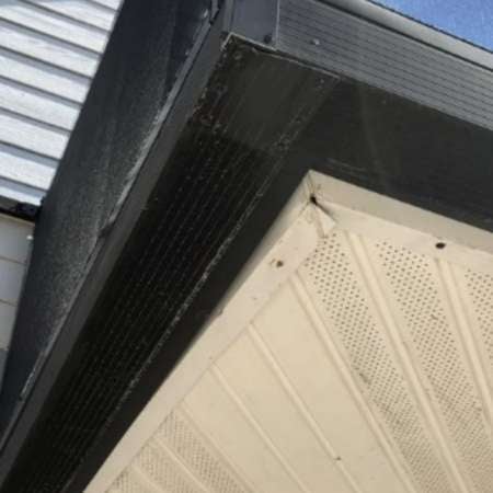 Sloping Gutters the incorrect way - Impact Enclosures - Screen Enclosure Repair - Jacksonville, FL