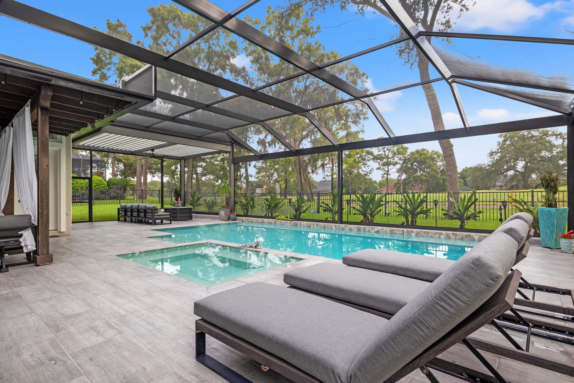 New pool and patio screen enclosure