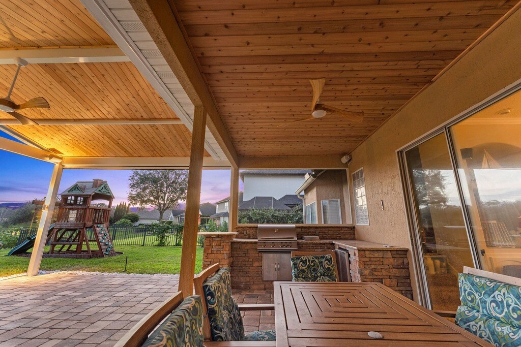 Jacksonville - Luxury Screens & Motorized Pergola | Impact Enclosures