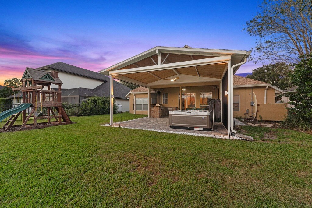 Outdoor-Patio-Enclosure-With-Jacuzzi-Impact-Enclosures-Jacksonville-Florida