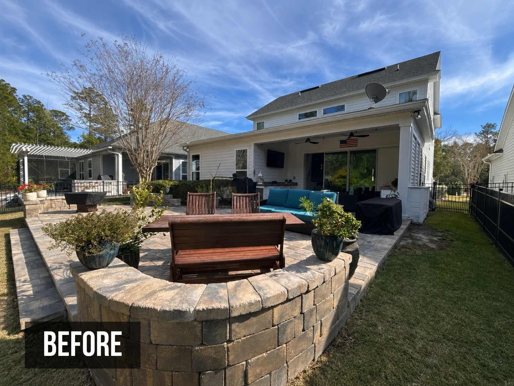 Image of the back patio in Jacksonville, FL before the updates made by Impact Enclosures