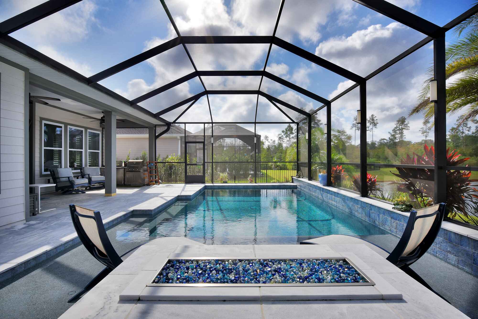 Transform Your Patio with Retractable Screens: A Guide to Fenetex ...