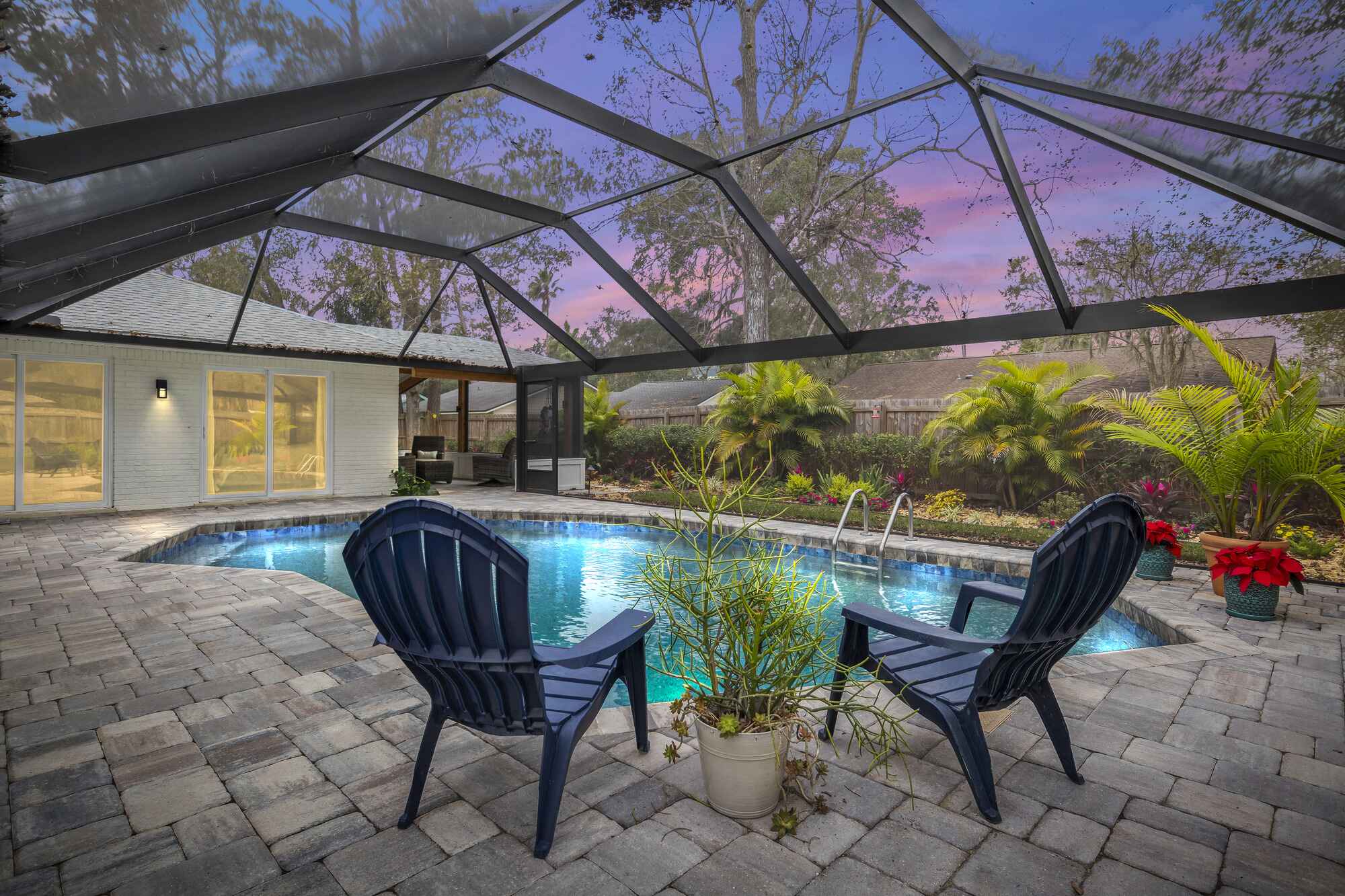 Jacksonville Pool Screen Enclosure with Tropical Plants