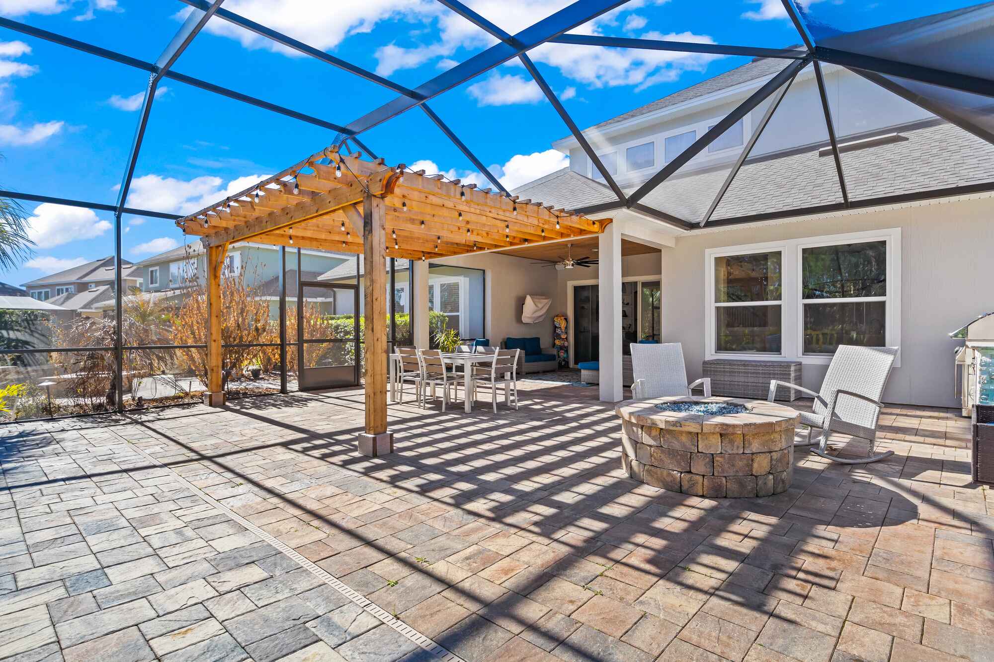 Northeast Florida Wood Pergola inside Screen Enclosure