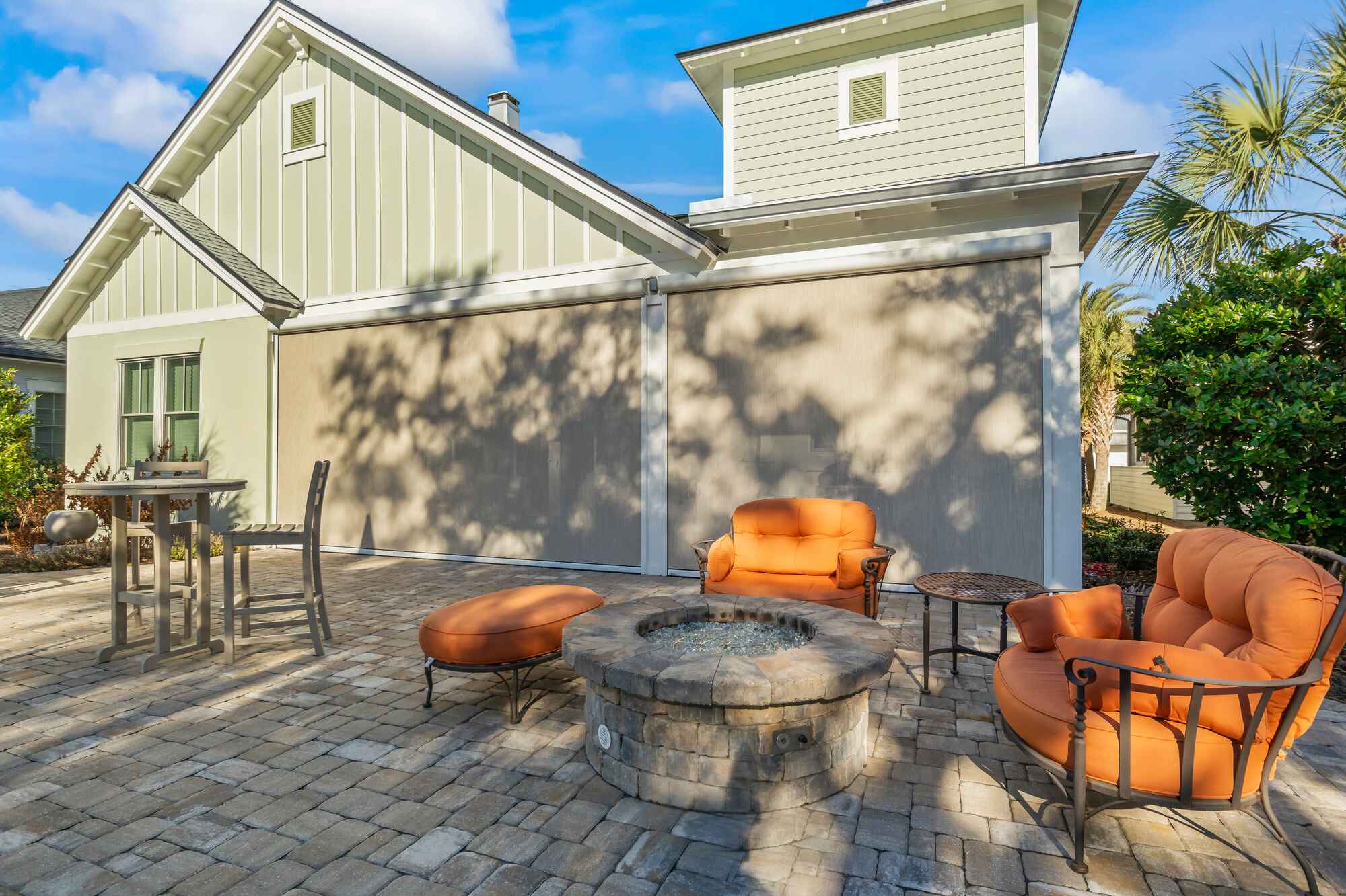 Outdoor Firepit and Patio in Jacksonville