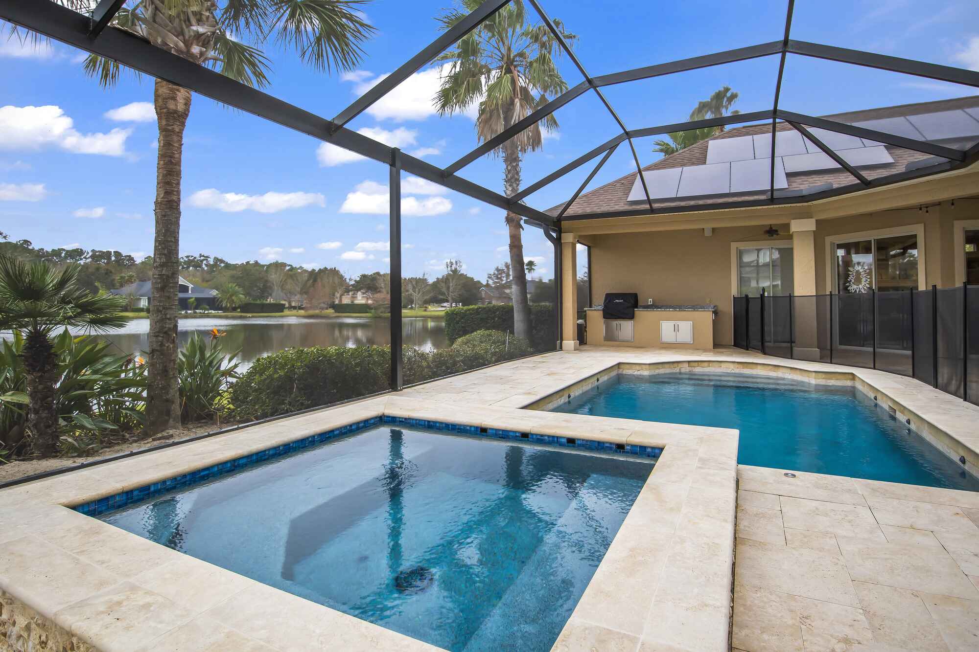 Pool Screen Enclosure with Hot Tub in Jacksonville